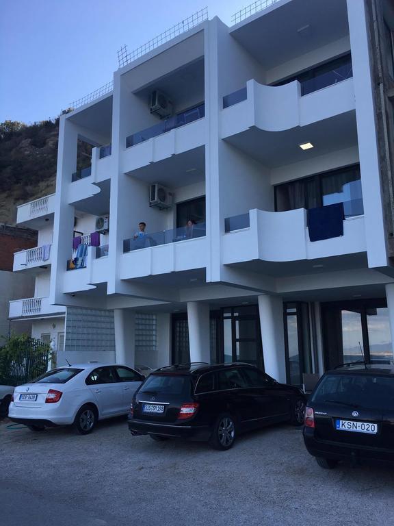 Sea Star Apartments Ulcinj Exteriör bild